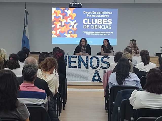 Mundo Nuevo en el Primer Encuentro Provincial de Clubes de Ciencias