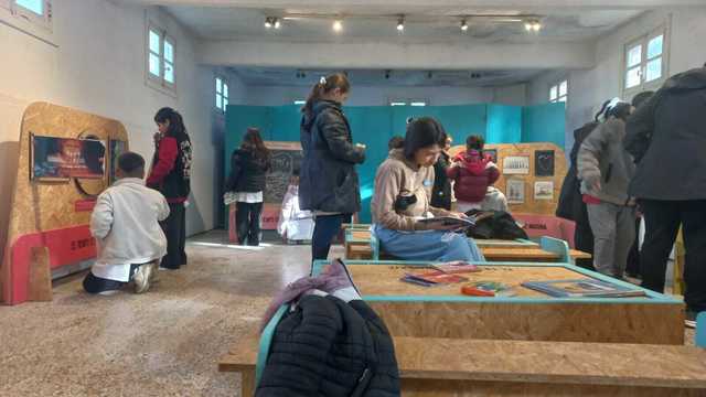 Mundo Nuevo participó en la ceremonia de promesa a la bandera de estudiantes bonaerenses con actividades educativas y culturales